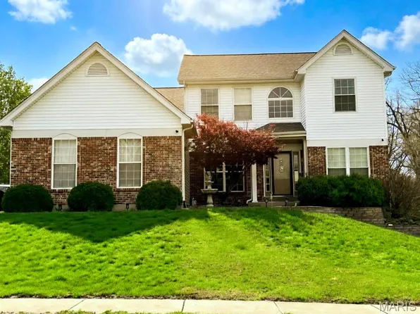 863 Emerald Oaks Ct, Eureka, MO 63025