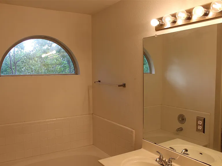 810 Minturn Ln — Photo 21