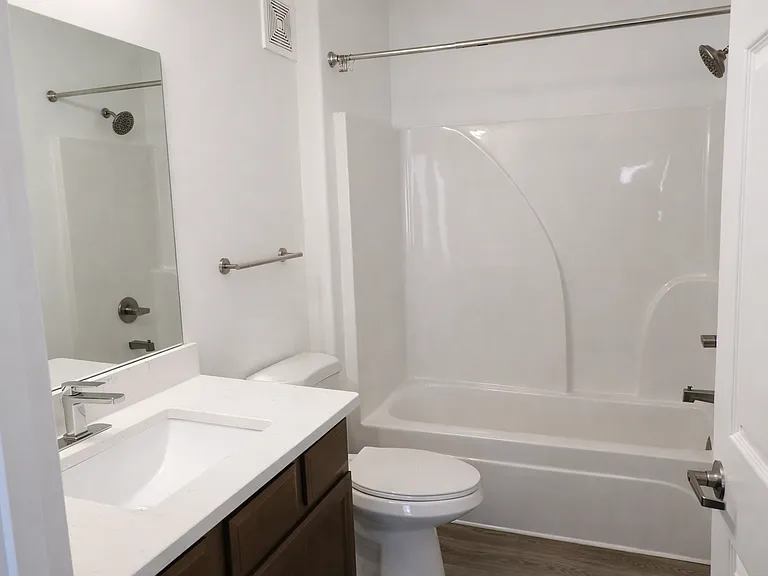 College Place Apartments — Photo 25