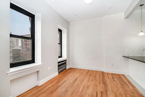 Rented by Weissman Equities | media 17