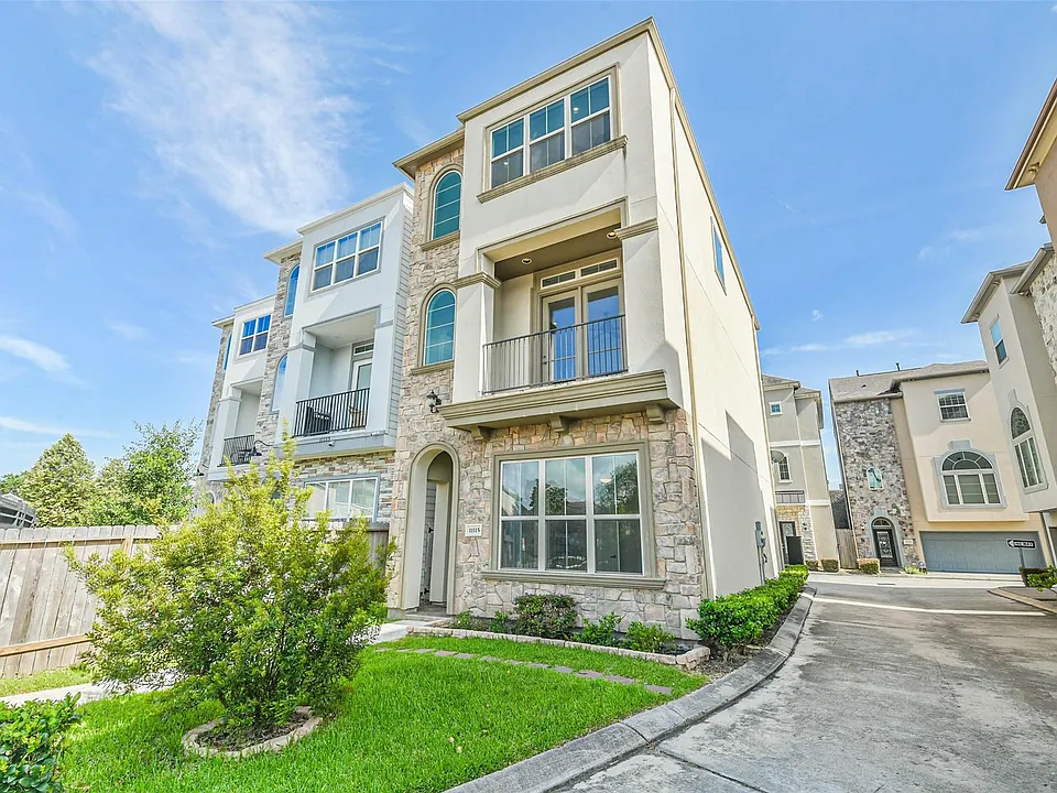 11115 Olympia Dr
