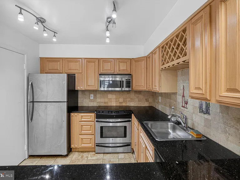 3030 Gentain Ct NE — Photo 3