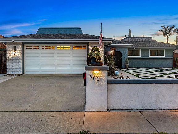 5th image of 681 Maywood St