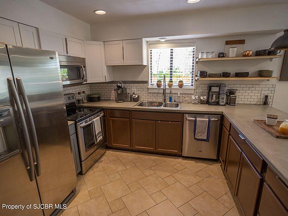 5th image of 5200 Villa View Dr APT 20A