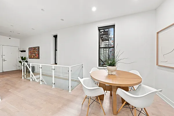 Dining area, photo 1