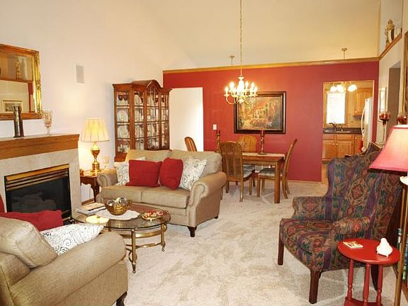 4th image of 13514 Parkwood Dr