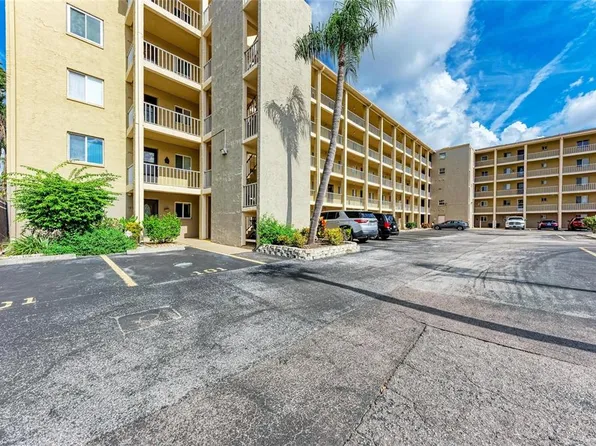 3506 Lake Bayshore Dr #K104, Bradenton, FL 34205