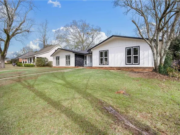 2333 Huffman Dr W, Mobile, AL 36693