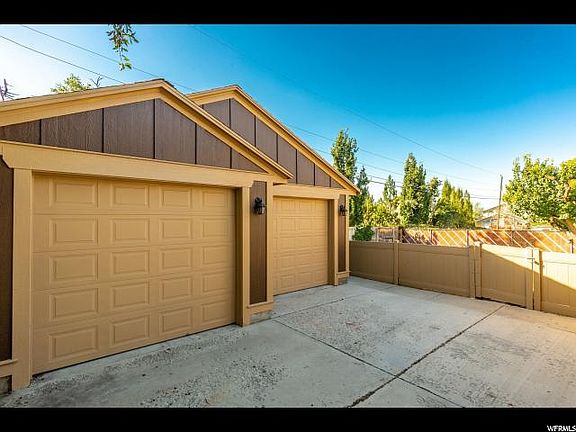 3rd image of 2118 E Terra Linda Dr