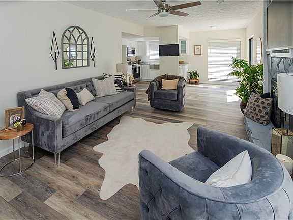 4th image of 4309 Grainary Ave