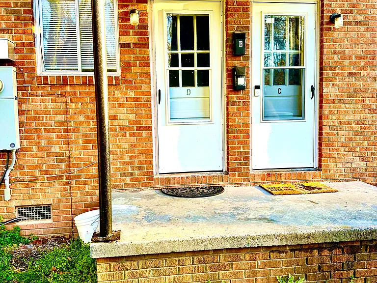 2219 Walker Ave #D — Photo 9