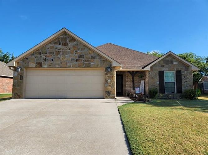 1st image of 2236 N Village Dr
