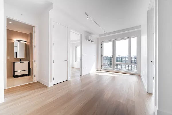 Rented by Key City Capital Inc | media 40