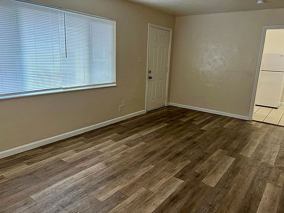 4th image of 422 N Glenn Ave #A