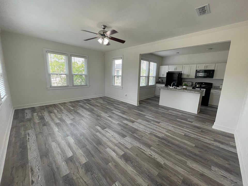 1st image of 2802 Saint Johns Ave #3