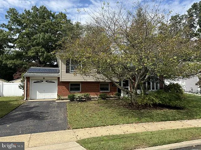 62 Lakeview Ct