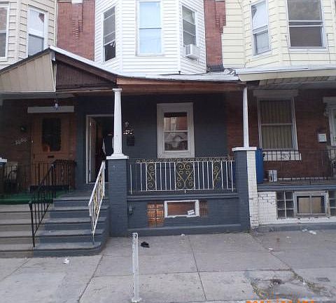 4th image of 3828 N Franklin St