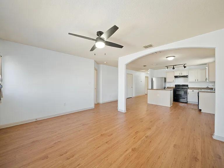 5706 Texas Cyn — Photo 5