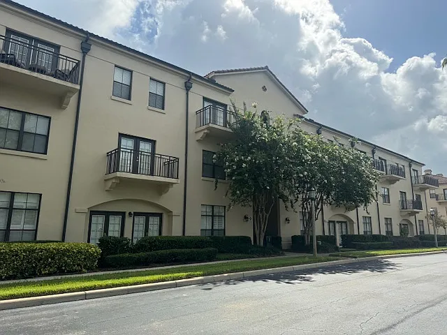 2 bed, 1267 sqft, $2,400 — Photo 1