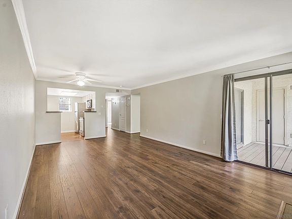 4th image of 12055 Alta Carmel Ct Unit 176