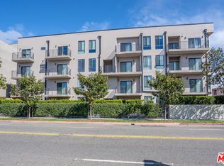 3715 W San Marino St #201, Los Angeles, CA 90019