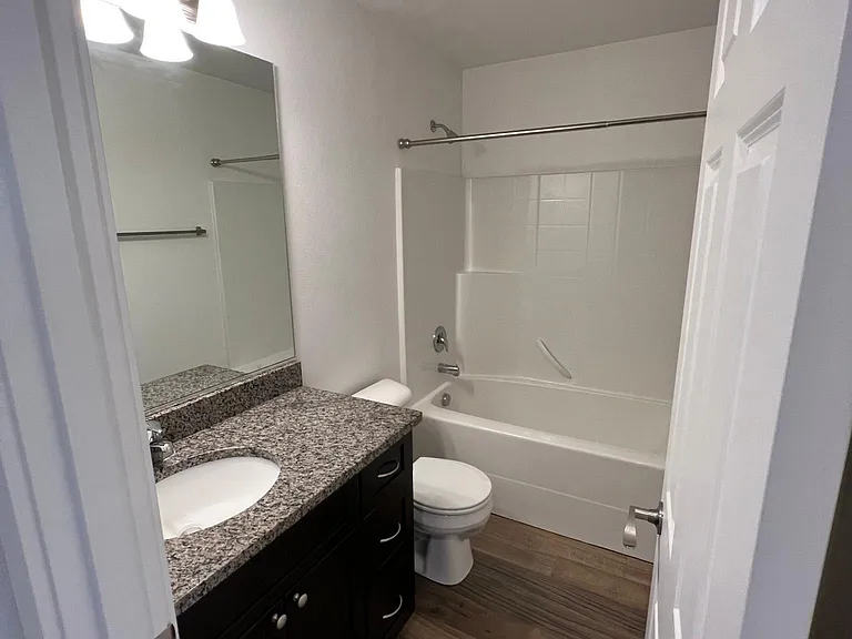 Upstairs full bath