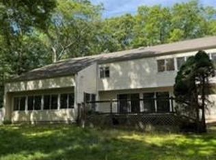 1117 Cedar Ridge Rd, Oyster Bay, NY 11771