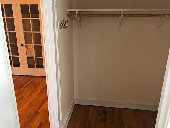 5th image of 2714 N Milwaukee Ave #206