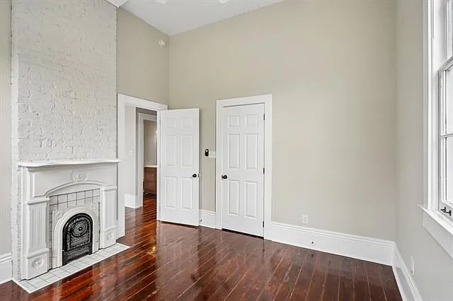 1423 Columbus St — Photo 12