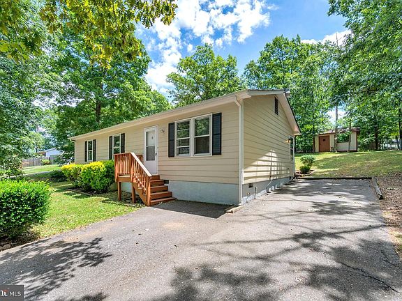 2nd image of 10908 Doeskin Dr