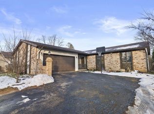 7680 Foxboro Ln, Columbus, OH 43235