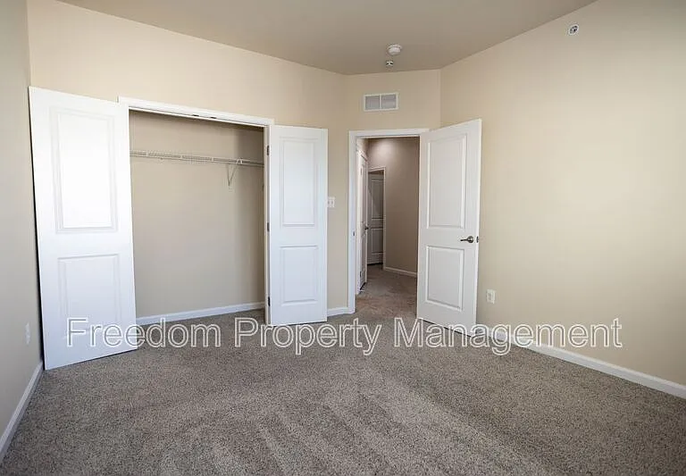 7408 Brunson Cir — Photo 46
