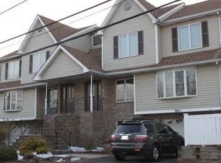 180 Myrtle Ave, Fort Lee, NJ 07024