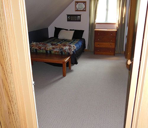 Upstairs bedroom 2