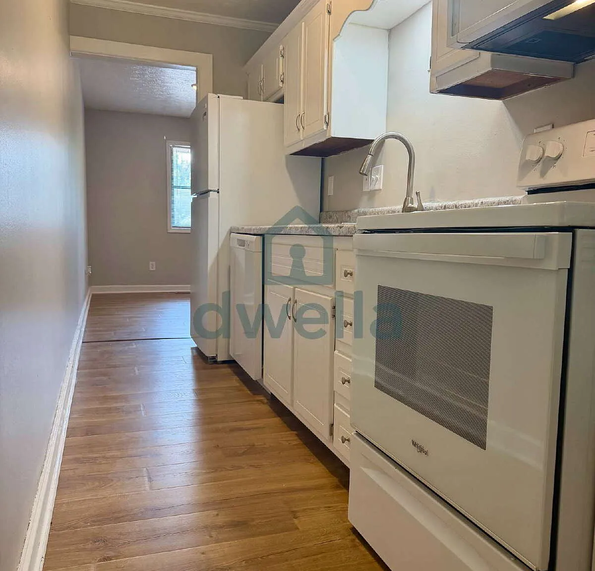 Studio, 1.0 bath, 868 sqft, $1,050 — Photo 1