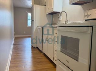 200 Bull Run St #B, Fayetteville, NC 28304