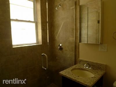 irving-park-apartment-2-bedroom-full-419526