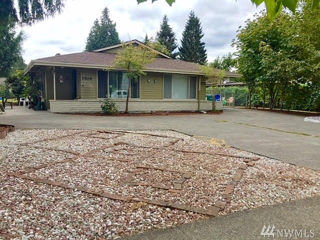 1st image of 1502 29th St SE