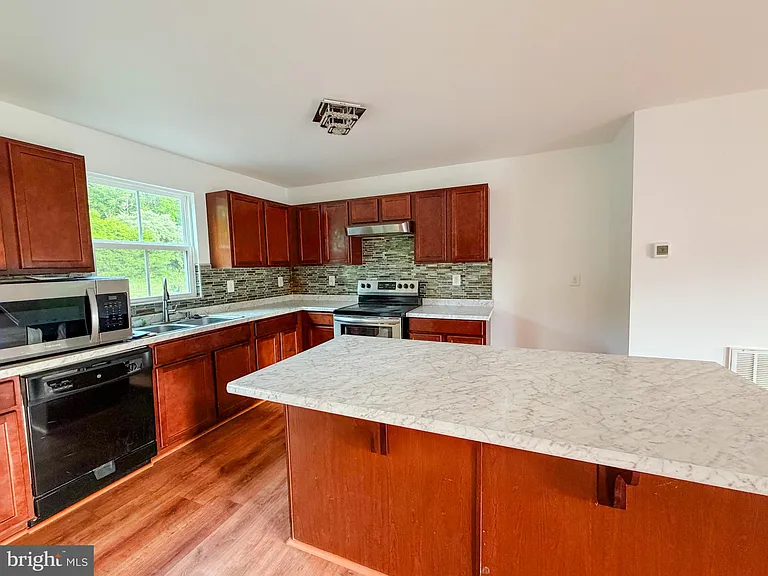 18133 Scenic Creek Ln — Photo 7