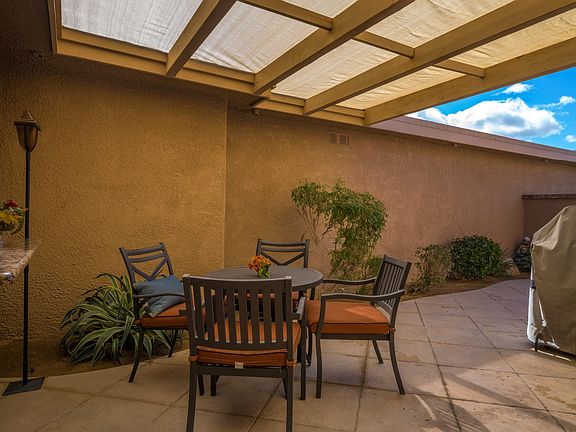 3rd image of 44 La Cerra Dr