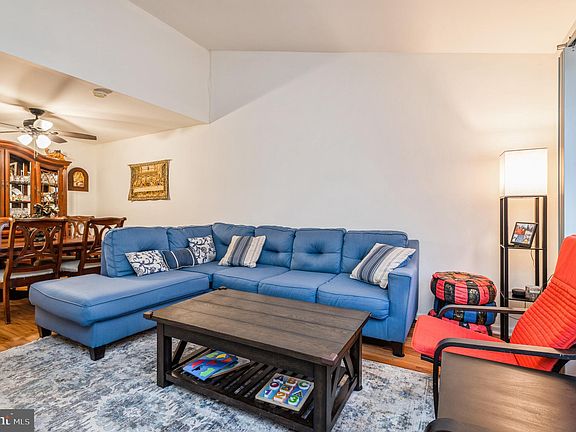 4th image of 9 Dennison Dr #E