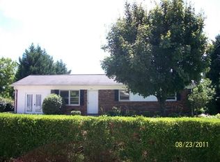 730 7th Avenue Ct SE, Hickory, NC 28602