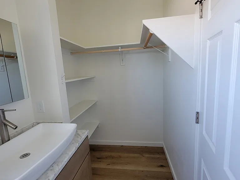 1406 Windsor Dr — Photo 6