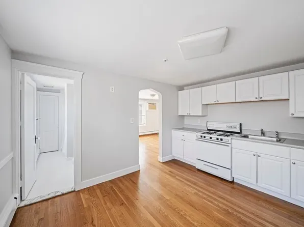 12 Hartwell St, Waltham, MA