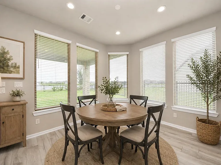 584 Santa Rosa Hills Dr — Photo 14