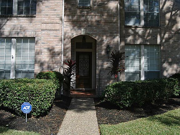 3rd image of 18022 Widcombe Dr