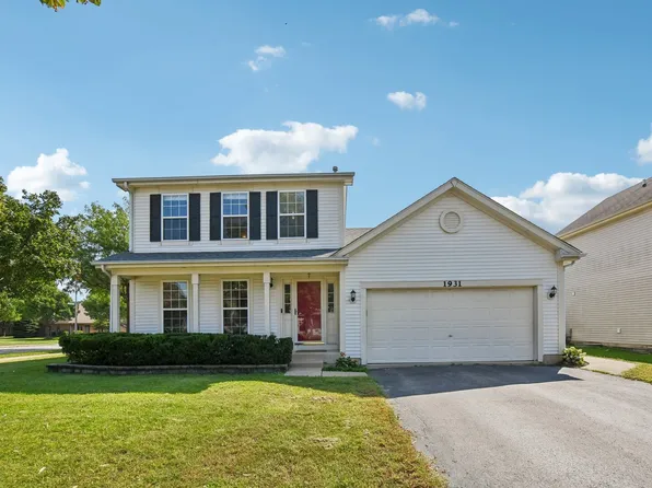 1931 Crossing Ct, Naperville, IL 60540
