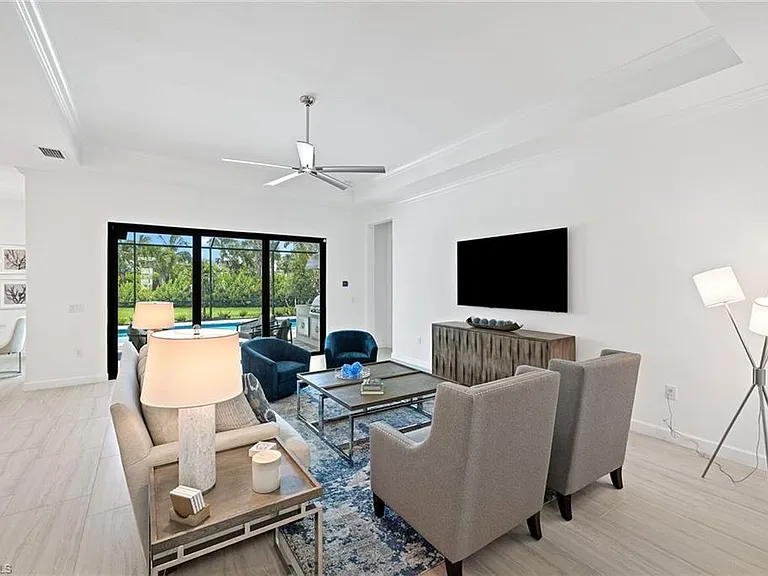 3130 Heather Glen Ct — Photo 4