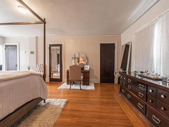 5th image of 4030 Red Bud Ave