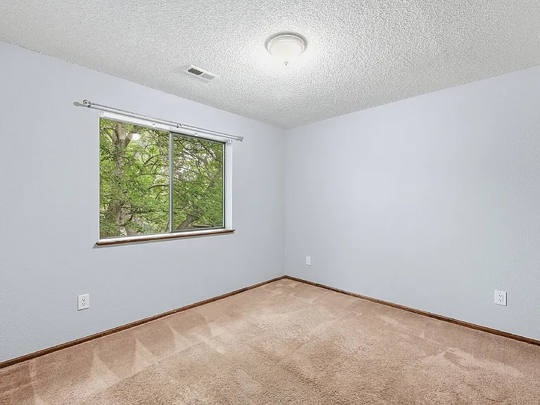 6170 Willow Ln — Photo 11